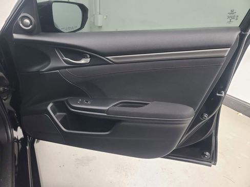 Used 2018 Honda Civic Si image 13