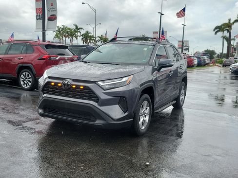 Used 2024 Toyota RAV4 XLE FWD image 5