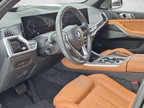 Used 2024 BMW X5 xDrive40i w/ Premium Package AWD/4WD image 9