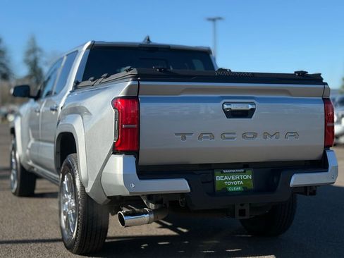 Used 2024 Toyota Tacoma Limited image 3