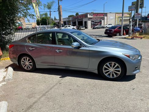 Used 2017 INFINITI Q50 Premium w/ 2.0T Premium Plus Package RWD image 4