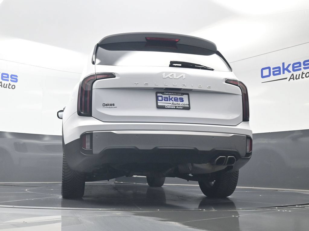 Used 2025 Kia Telluride EX w/ EX Captain's Chair Package FWD image 46