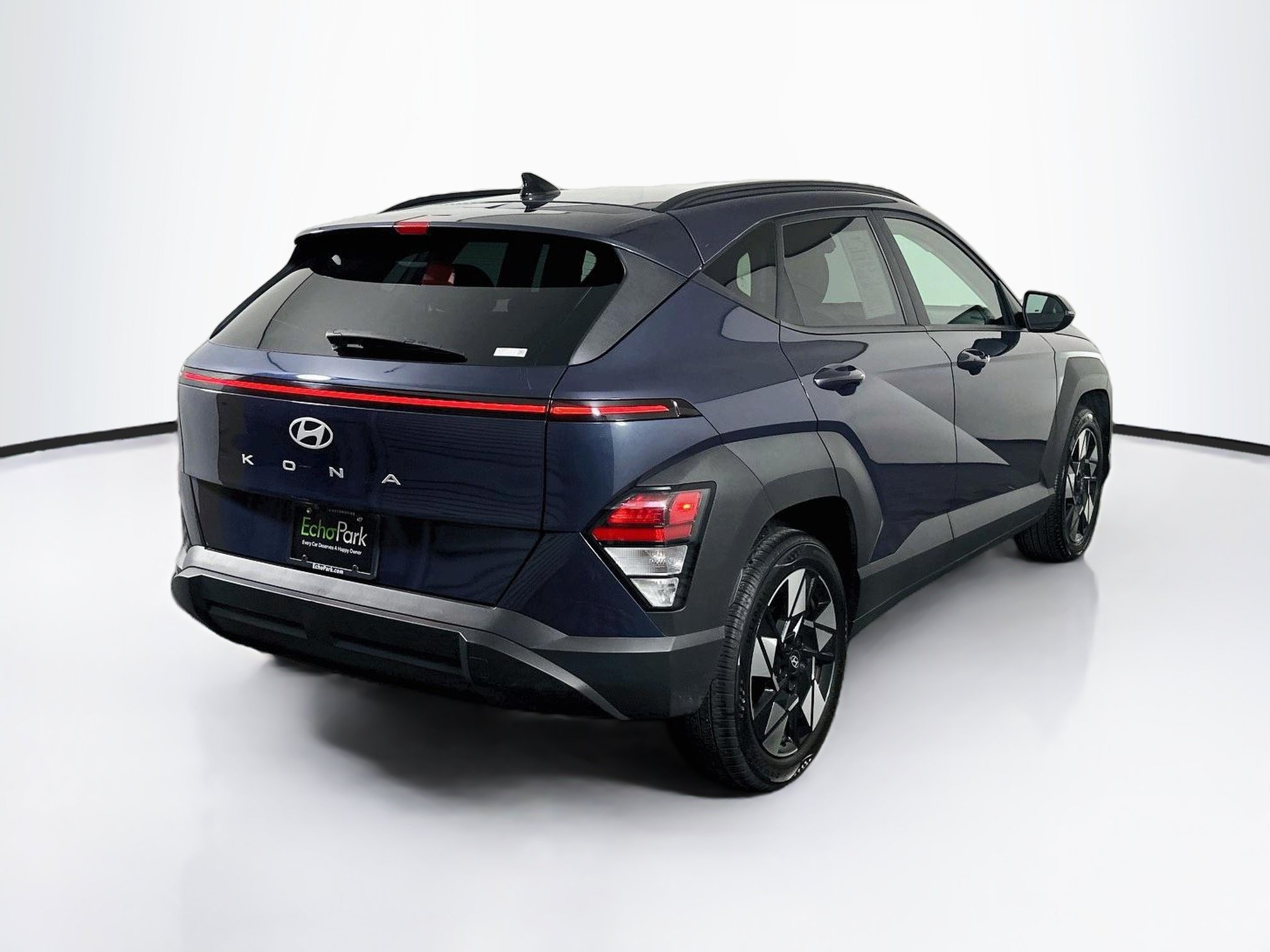 Used 2025 Hyundai Kona SEL FWD image 9