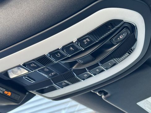 New 2026 Porsche Macan GTS image 21