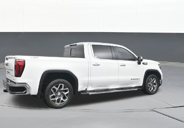 Used 2023 GMC Sierra 1500 SLT w/ SLT Premium Package AWD/4WD image 16