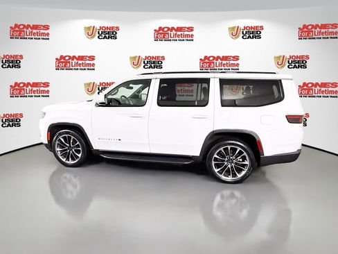 Used 2022 Jeep Wagoneer Series II w/ Premium Group I image 16