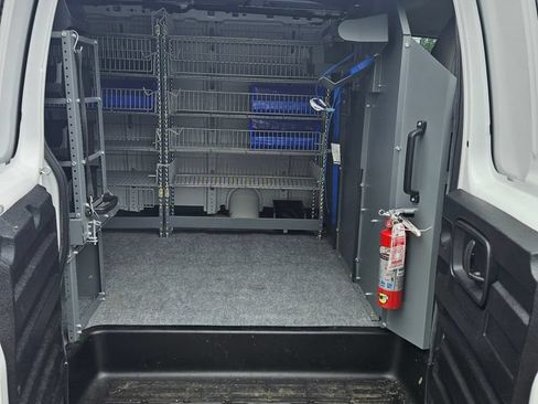 Used 2021 Chevrolet Express 2500 RWD image 10