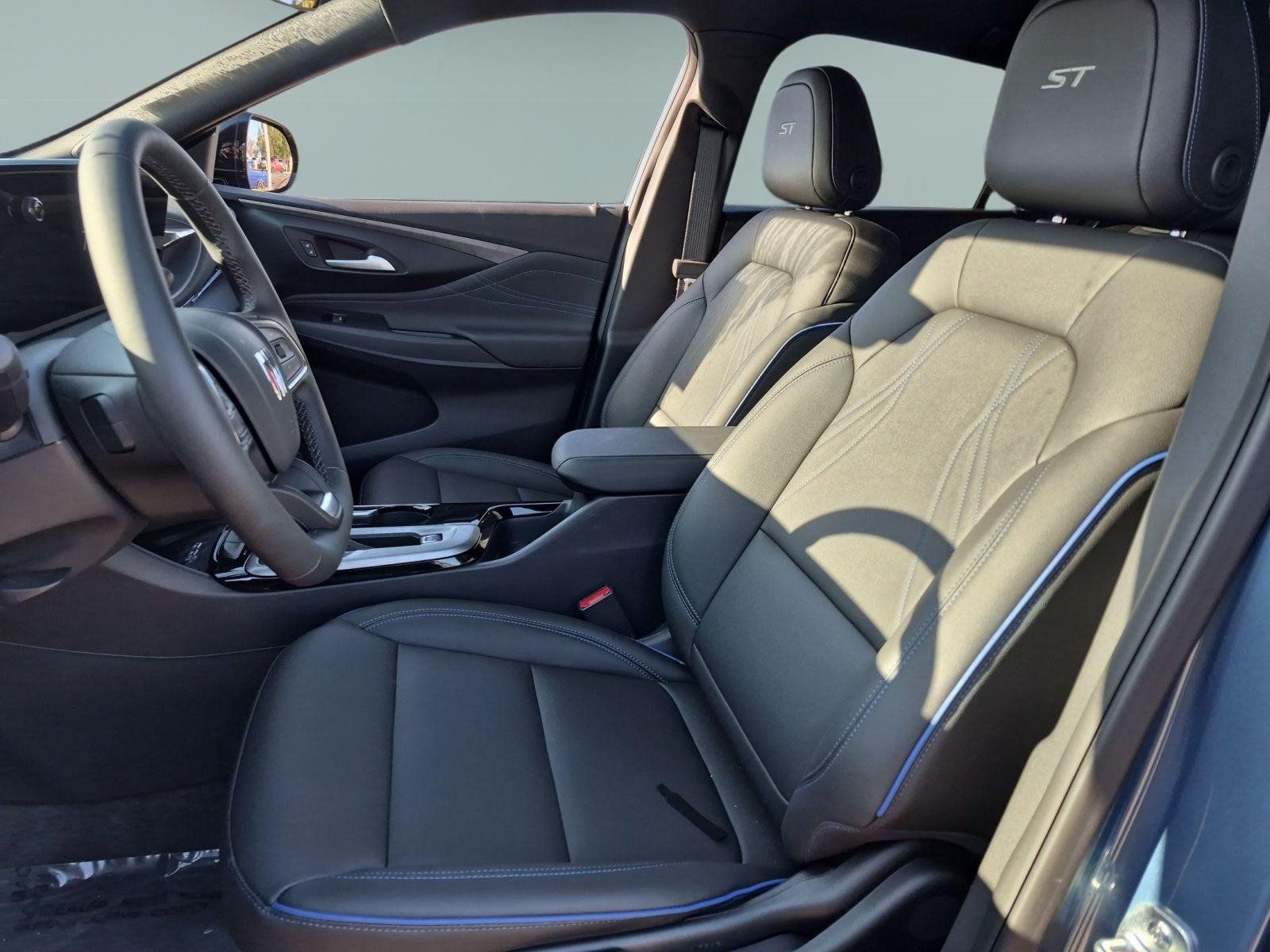 New 2026 Buick Envista Sport Touring w/ Convenience II Package FWD image 18