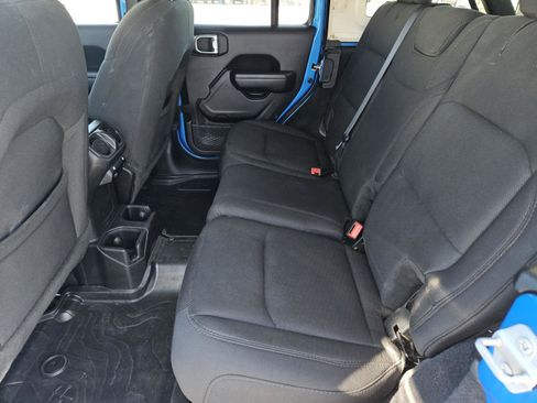 Used 2023 Jeep Wrangler Unlimited Sport AWD/4WD image 25