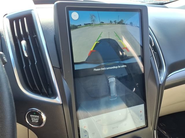 Used 2024 Ford Edge Titanium AWD/4WD image 13