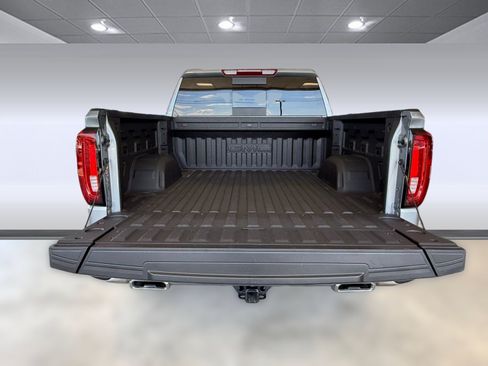 Used 2026 GMC Sierra 1500 SLT w/ SLT Premium Plus Package AWD/4WD image 28
