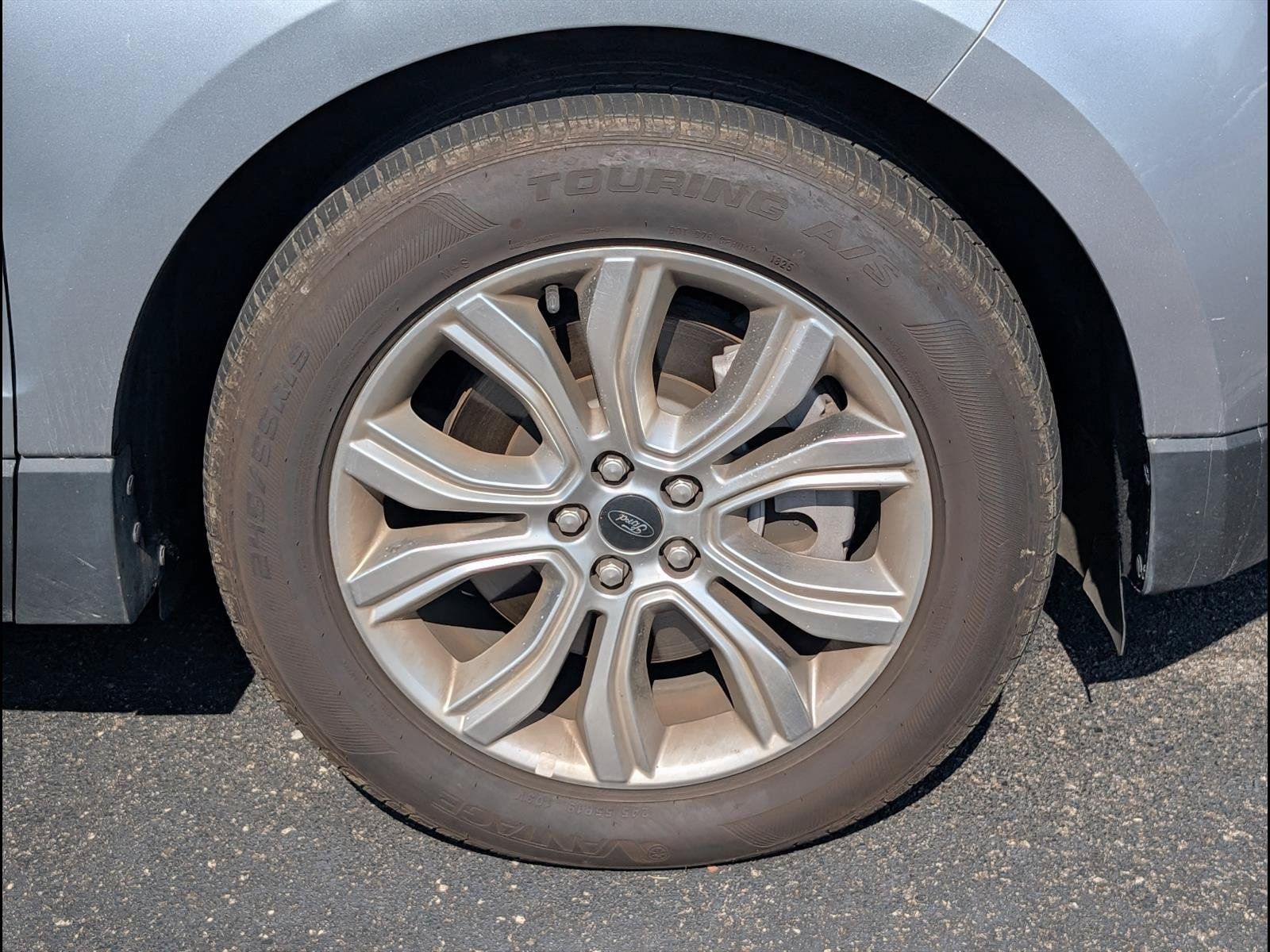 Used 2024 Ford Edge Titanium AWD/4WD image 8