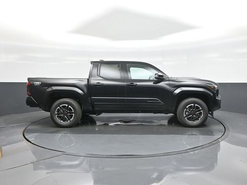 New 2026 Toyota Tacoma TRD Sport AWD/4WD image 9