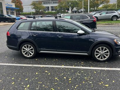 Used 2017 Volkswagen Golf Alltrack S
