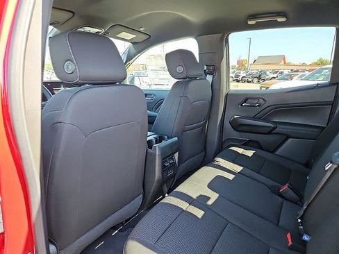 New 2026 GMC Canyon Elevation w/ Convenience Package image 9