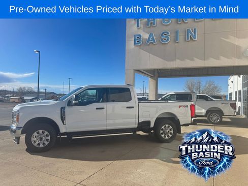 Used 2023 Ford F250 XLT w/ FX4 Off-Road Package AWD/4WD image 2