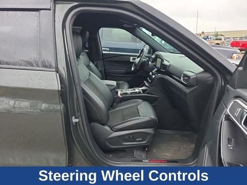 Used 2022 Ford Explorer ST w/ ST Street Pack image 22