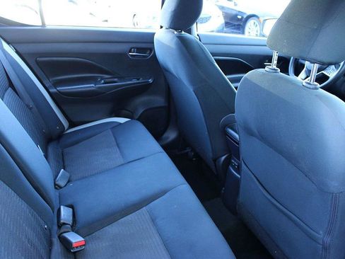 Used 2020 Nissan Versa SV image 12