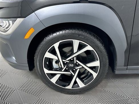 Used 2023 Hyundai Kona Limited image 18