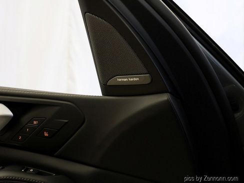 New 2026 BMW X5 xDrive50e w/ M Sport Package image 28