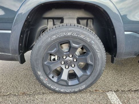 New 2026 RAM 1500 4x4 Crew Cab image 7