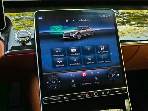 Used 2023 Mercedes-Benz S 500 4MATIC w/ AMG Line image 62