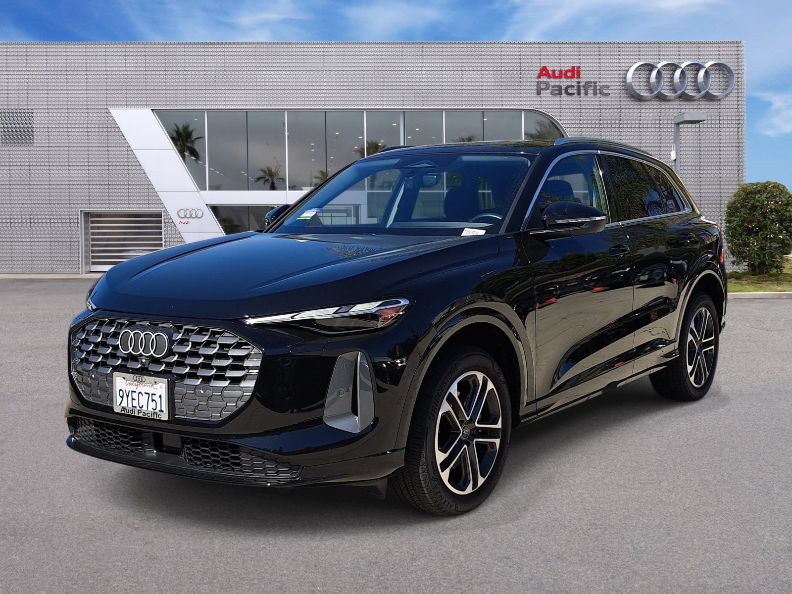 Used 2026 Audi Q5 Premium AWD/4WD image 1