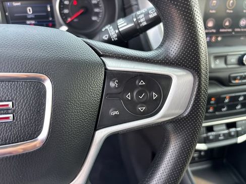 Used 2024 GMC Terrain SLE AWD/4WD image 20