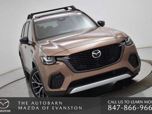 Used 2025 MAZDA CX-70 Plug-In Hybrid w/ Premium Plus image 2