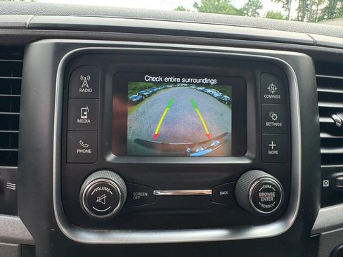 Used 2019 RAM 1500 Express AWD/4WD image 17