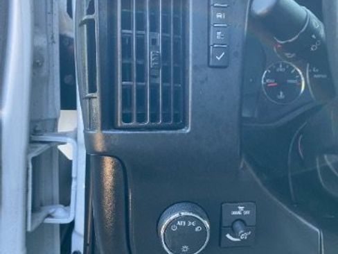 Used 2022 Chevrolet Express 2500 w/ Driver Convenience Package RWD image 19