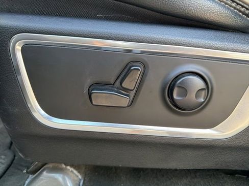 Used 2024 RAM 1500 Laramie image 19