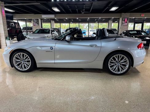 Used 2009 BMW Z4 sDrive35i RWD image 33