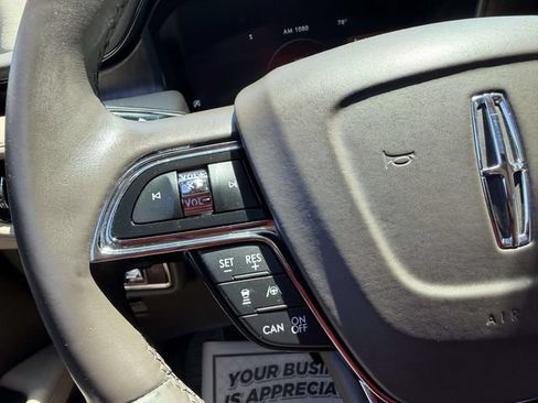 Used 2022 Lincoln Nautilus Reserve AWD/4WD image 30