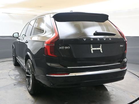 New 2026 Volvo XC90 B6 Plus w/ Protection Package Premier image 4