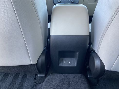 Used 2025 Hyundai Tucson SE FWD image 47