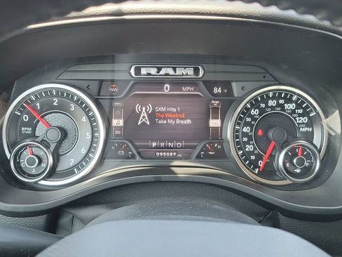 Used 2020 RAM 1500 Big Horn AWD/4WD image 12