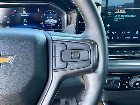 Used 2024 Chevrolet Silverado 1500 High Country w/ Technology Package AWD/4WD image 19