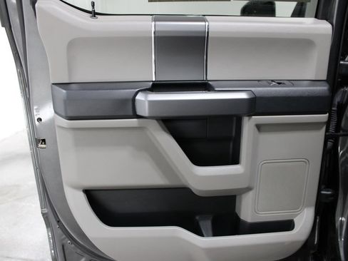 Used 2020 Ford F150 XLT w/ Equipment Group 302A Luxury AWD/4WD image 29