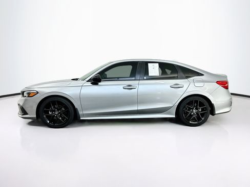 Used 2024 Honda Civic Sport image 4
