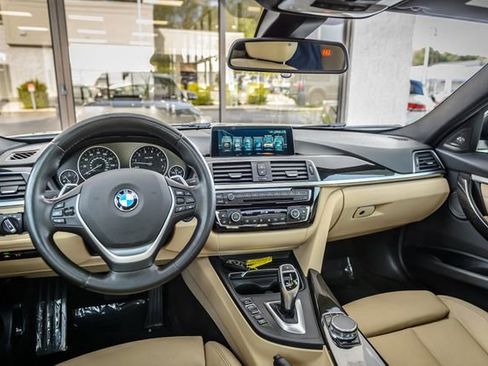 Used 2017 BMW 340i xDrive Sedan image 24