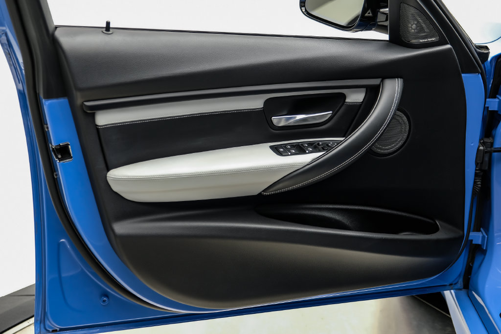 Used 2018 BMW M3 RWD image 56