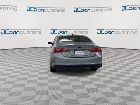 Used 2025 Chevrolet Malibu LS FWD image 7