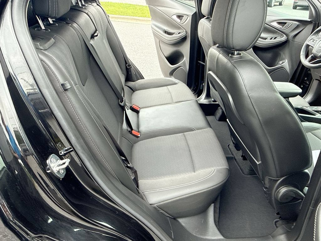 Certified 2023 Buick Encore GX Select w/ Sport Touring Package FWD image 19