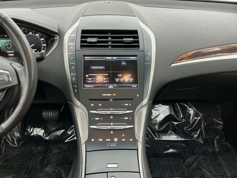 Used 2014 Lincoln MKZ AWD w/ Equipment Group 102A Reserve image 28