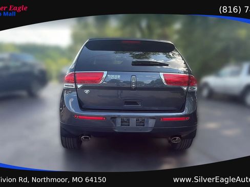 Used 2013 Lincoln MKX AWD image 4