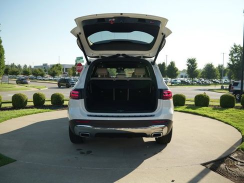 Certified 2026 Mercedes-Benz GLB 250 4MATIC image 16