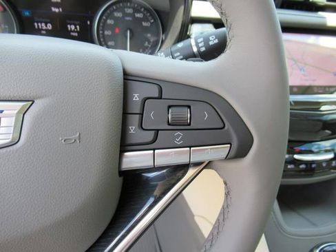 New 2025 Cadillac XT6 Premium Luxury w/ Technology Package image 18