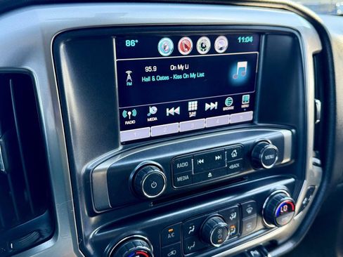 Used 2018 Chevrolet Silverado 1500 LT w/ All Star Edition AWD/4WD image 21