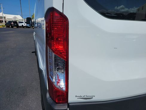 Used 2018 Ford Transit 150 130 Low Roof RWD image 12